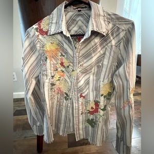 Fitted embroidered western top